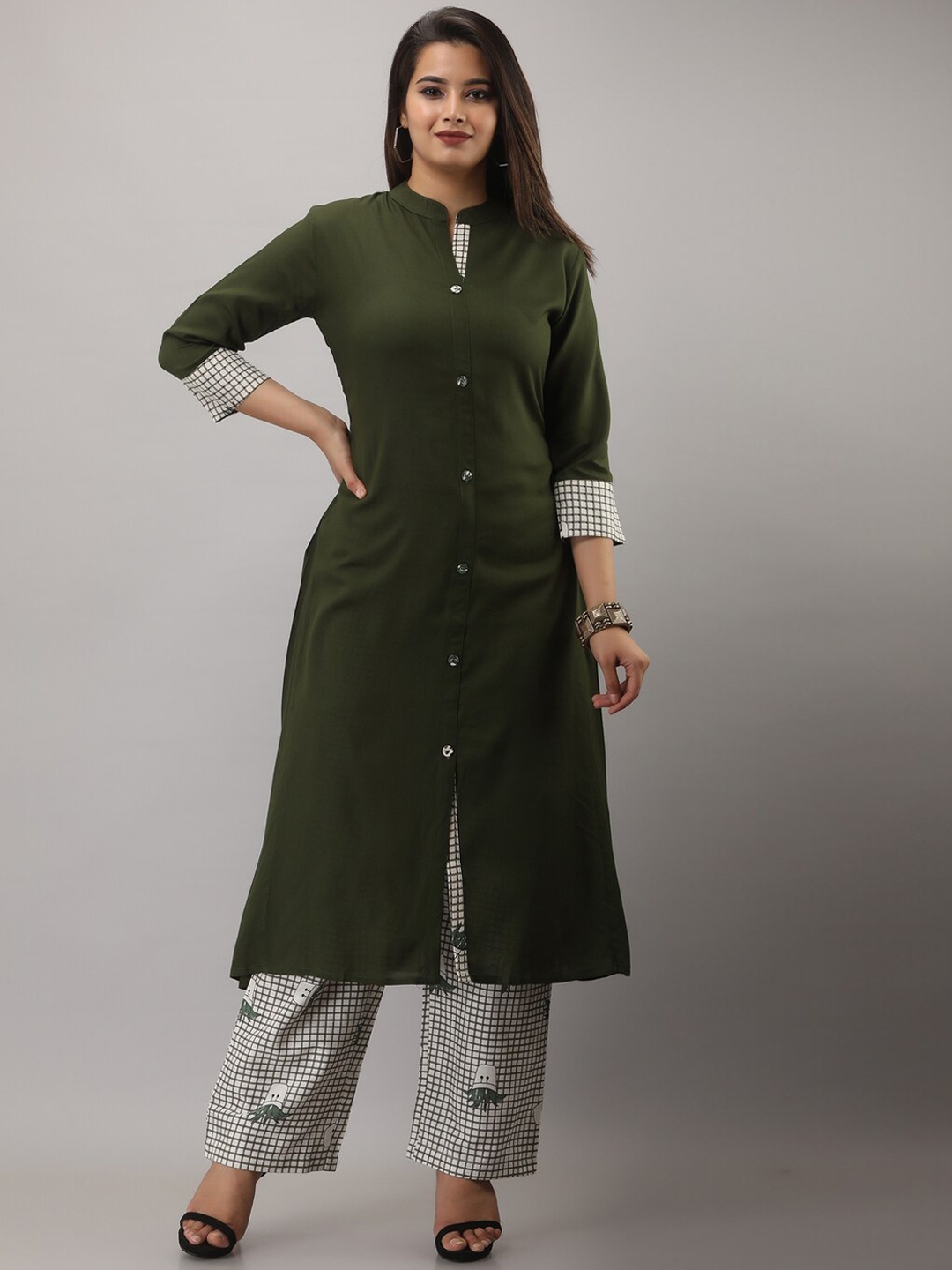 

MAUKA Women Green Kurta with Palazzos