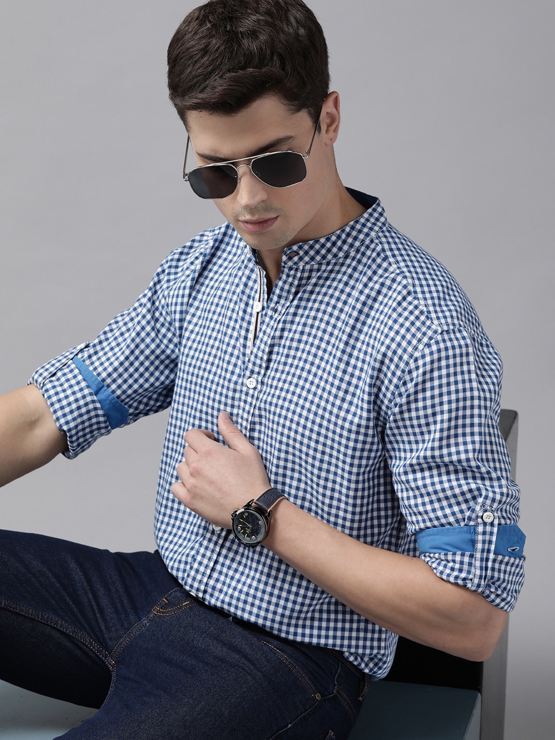 

Roadster Men Blue Comfort Gingham Checks Checked Casual Shirt