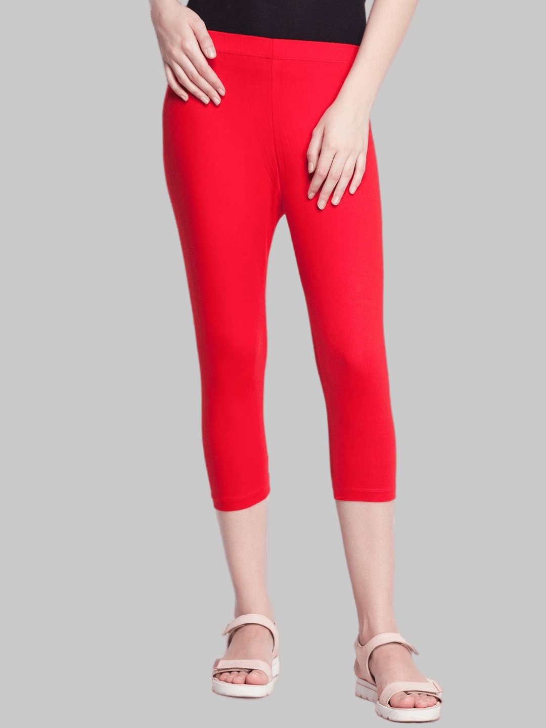 

Dollar Missy Women Red Capris