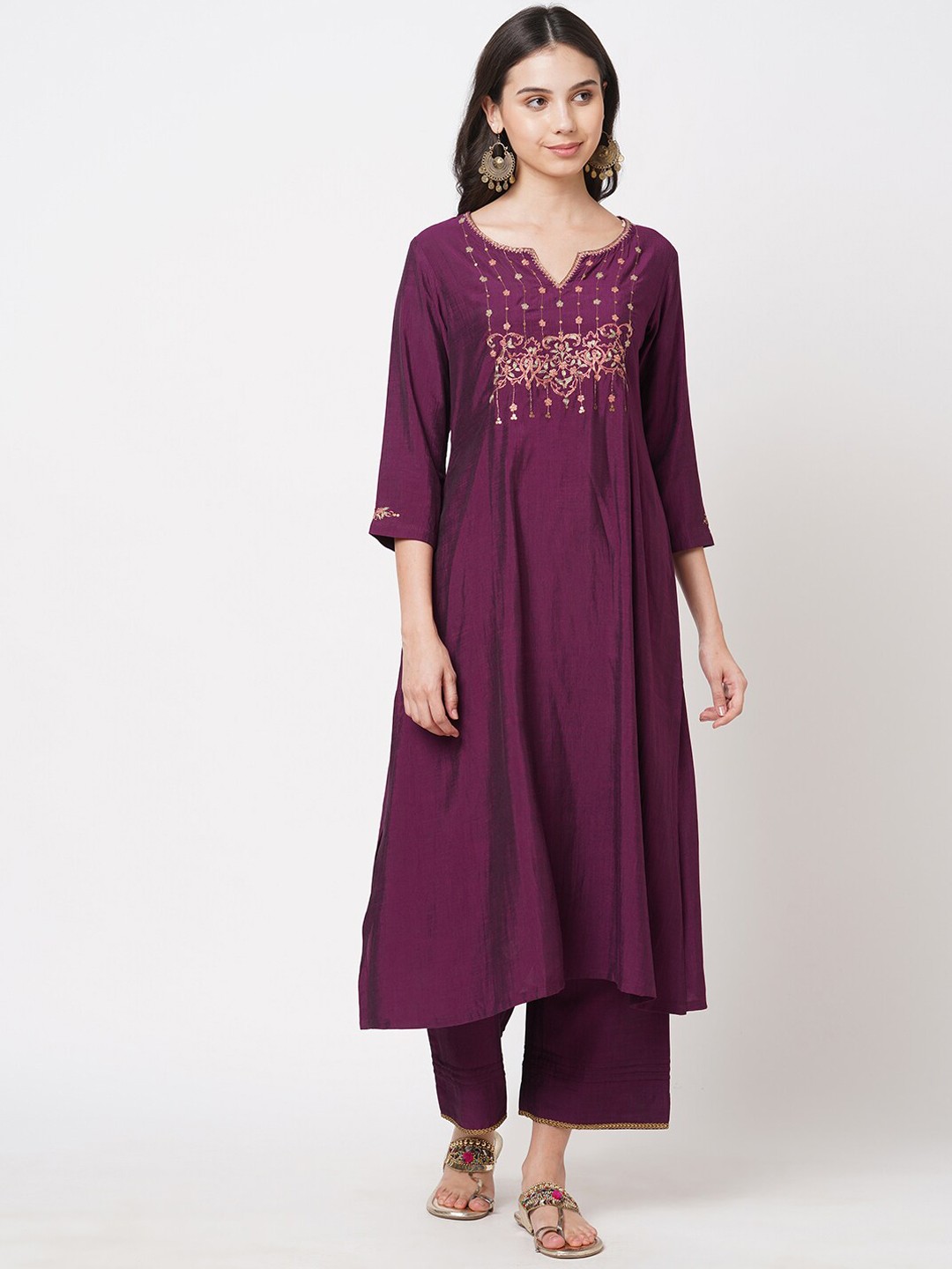 

KAMI KUBI Women Purple Floral Embroidered Pleated Kurta with Palazzos
