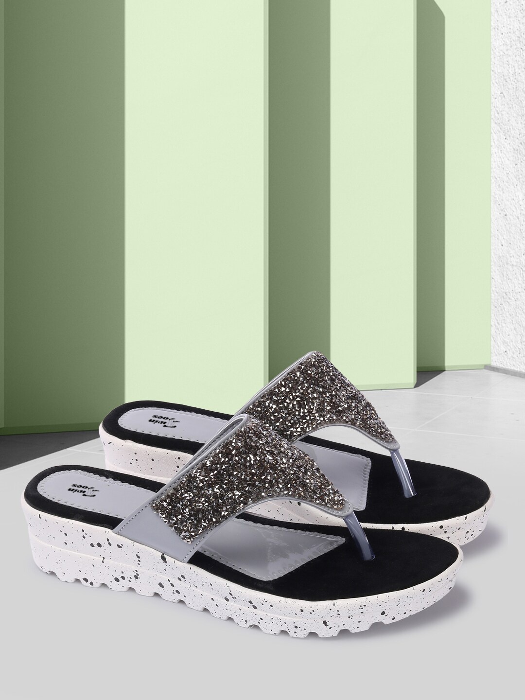 

TWIN TOES Women Grey Embellished Open Toe Flats