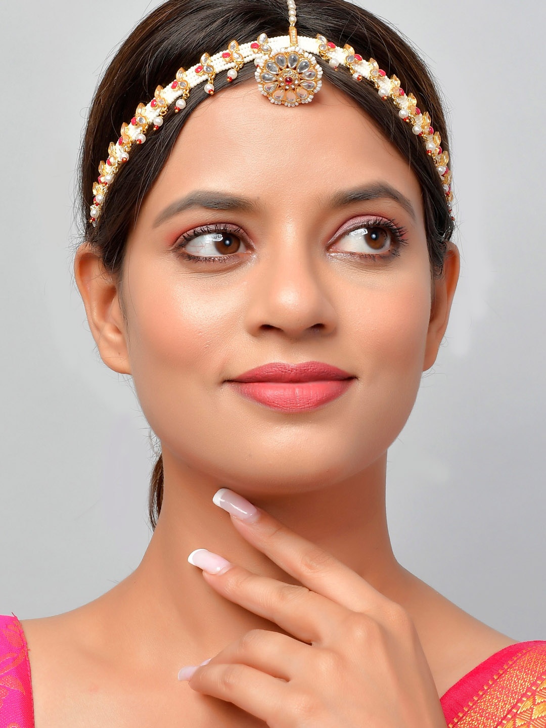 

Silvermerc Designs Gold-Plated Red & White Kundan-Studded & Beaded Sheeshphool Matha Patti