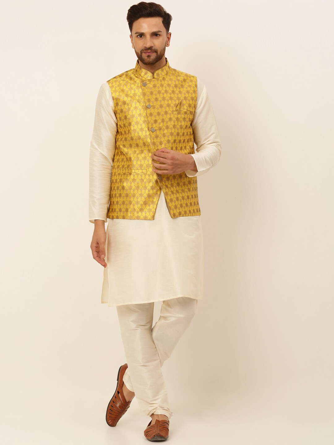 

Jompers Men Mustard & Off White Yellow Kurta With Churidar & With Nehru Jacket