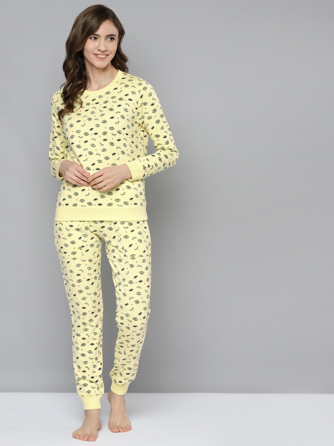 

VividArtsy Women Yellow & Black Printed Night suit