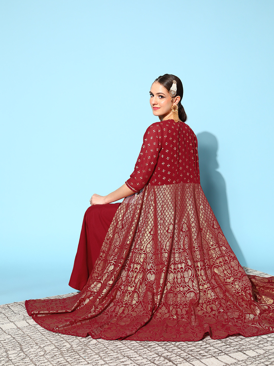 

Ahalyaa Women Beautiful Maroon Brocade Ethnic Dress