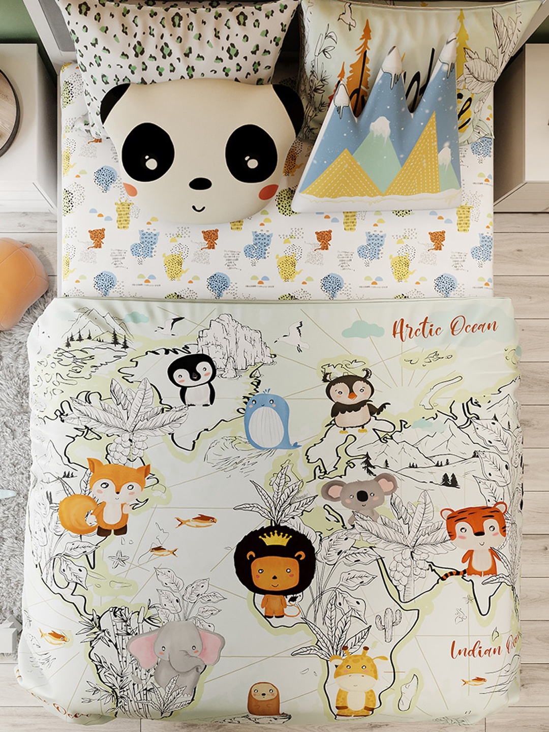 

Fancy Fluff White & Black Cartoon Characters AC Room 400 GSM Double Bed Comforter