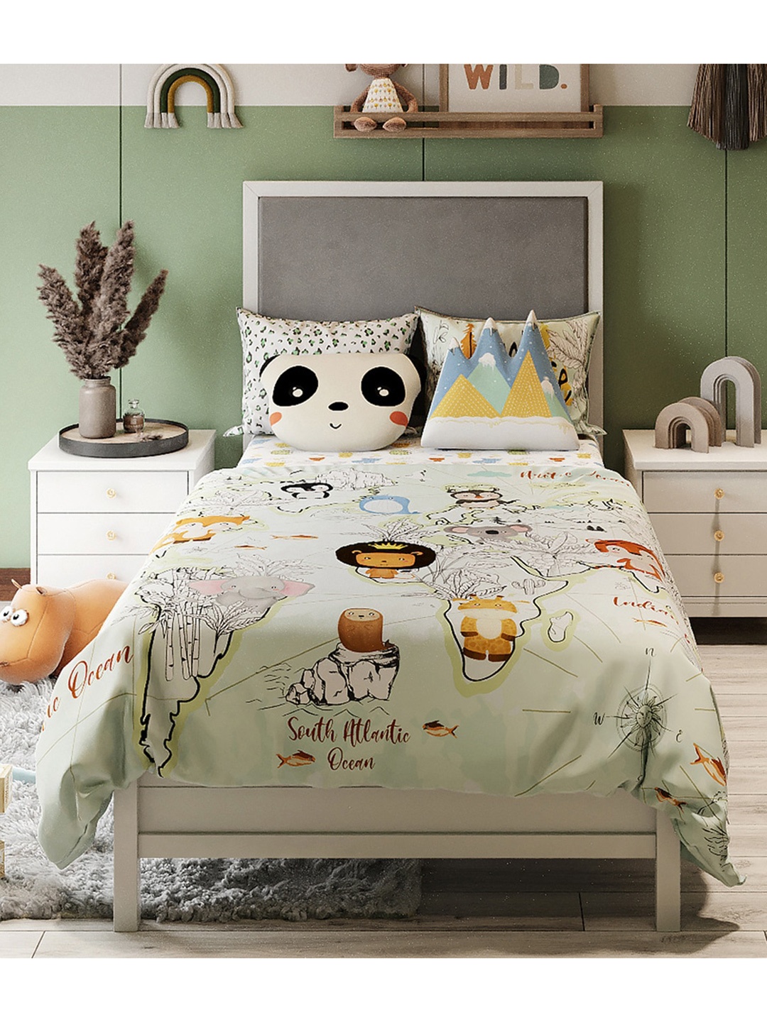 

Fancy Fluff Beige & Black Cartoon Characters AC Room 400 GSM Single Bed Comforter