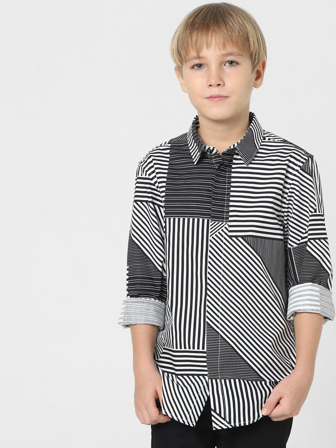

Jack & Jones Junior Boys Black Slim Fit Printed Casual Shirt