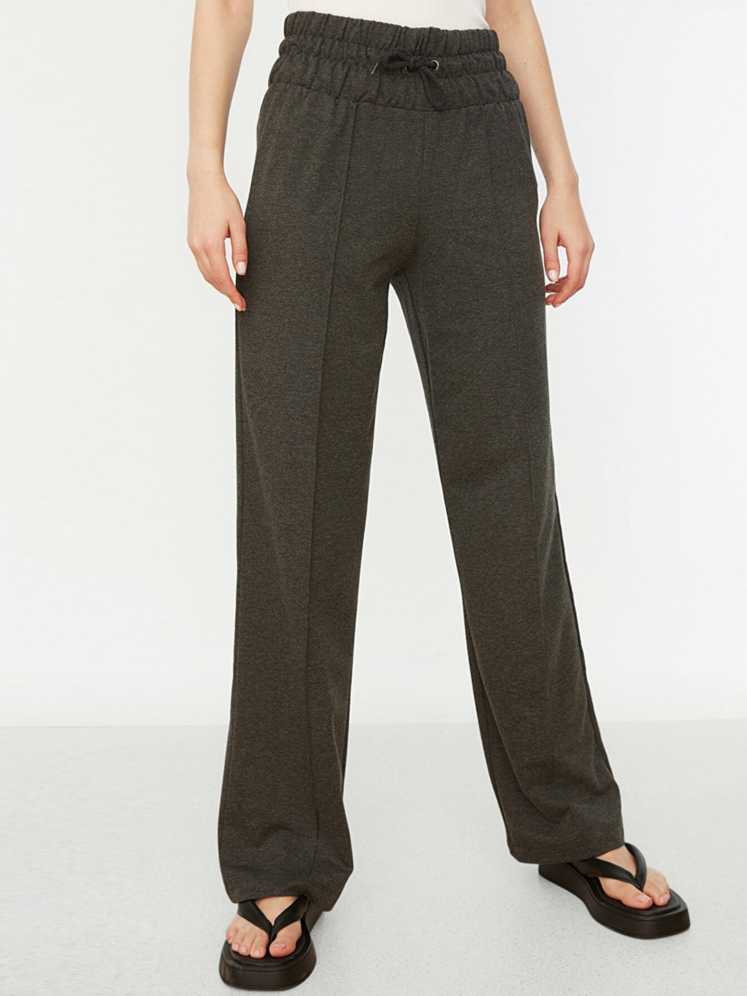 

Trendyol Women Charcoal Solid Regular Fit Track Pant