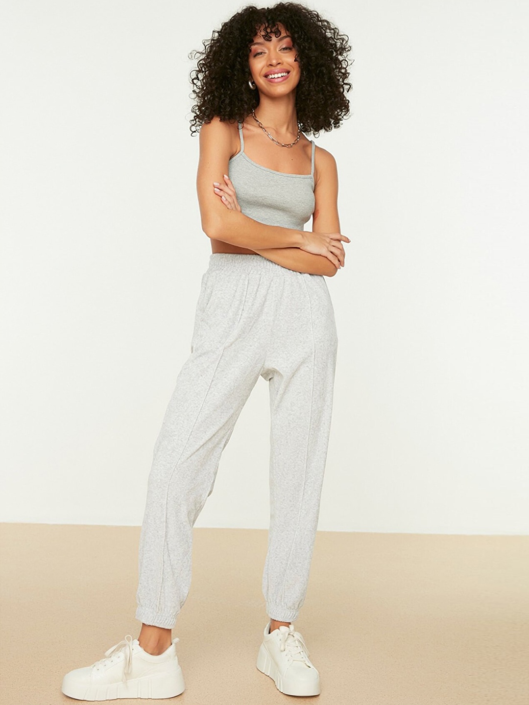 

Trendyol Women Grey Solid Regular Fit Joggers