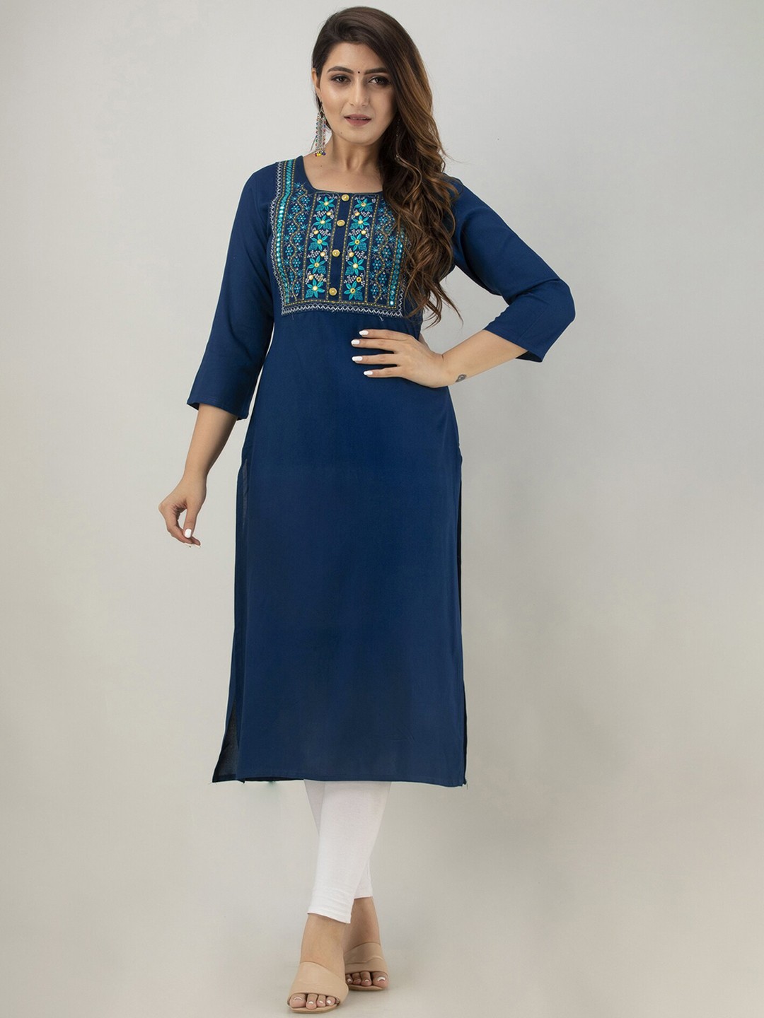 

PREKSHA Women Blue Floral Embroidered Thread Work Kurta