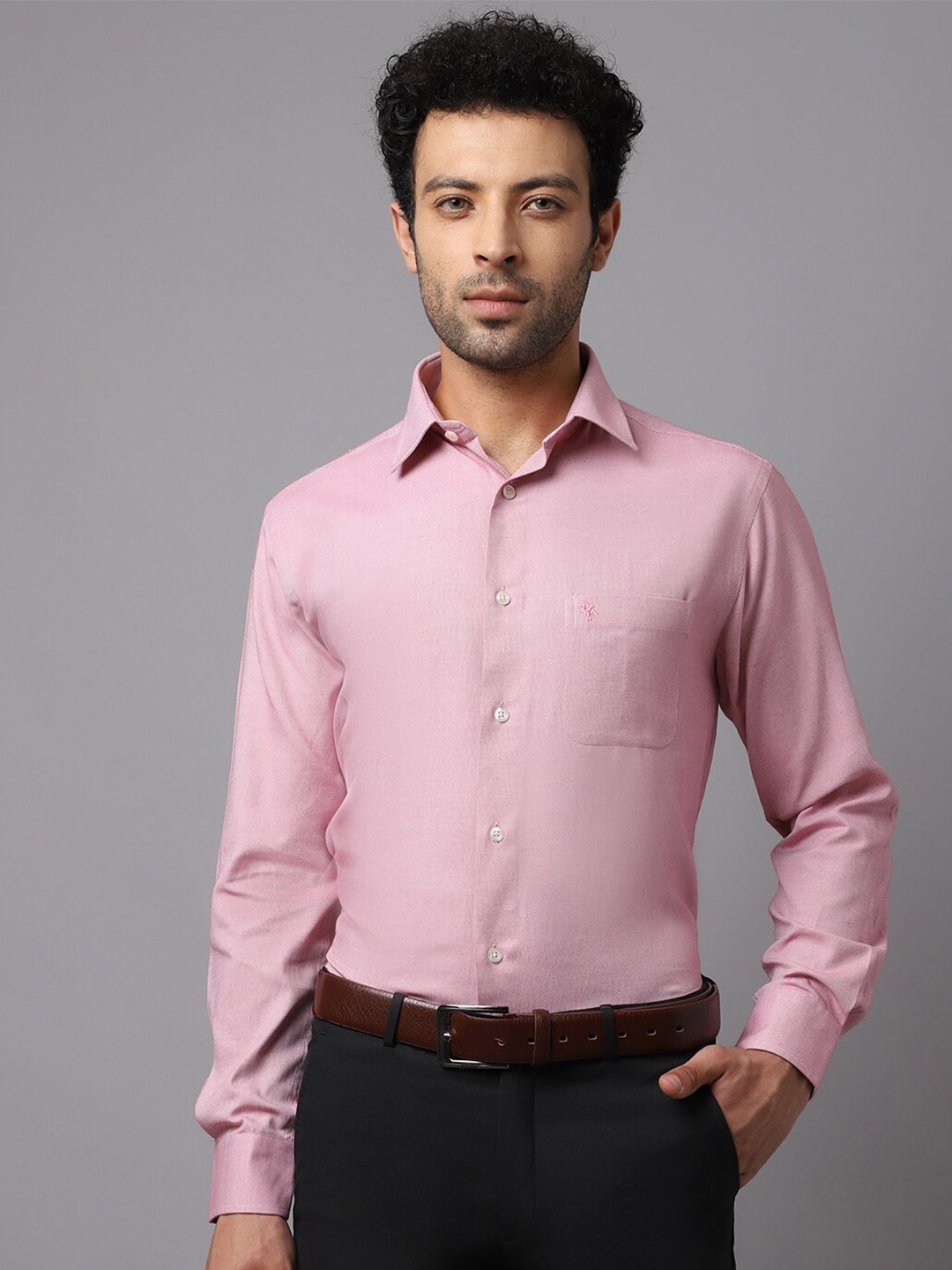 

Cantabil Men Red Formal Shirt