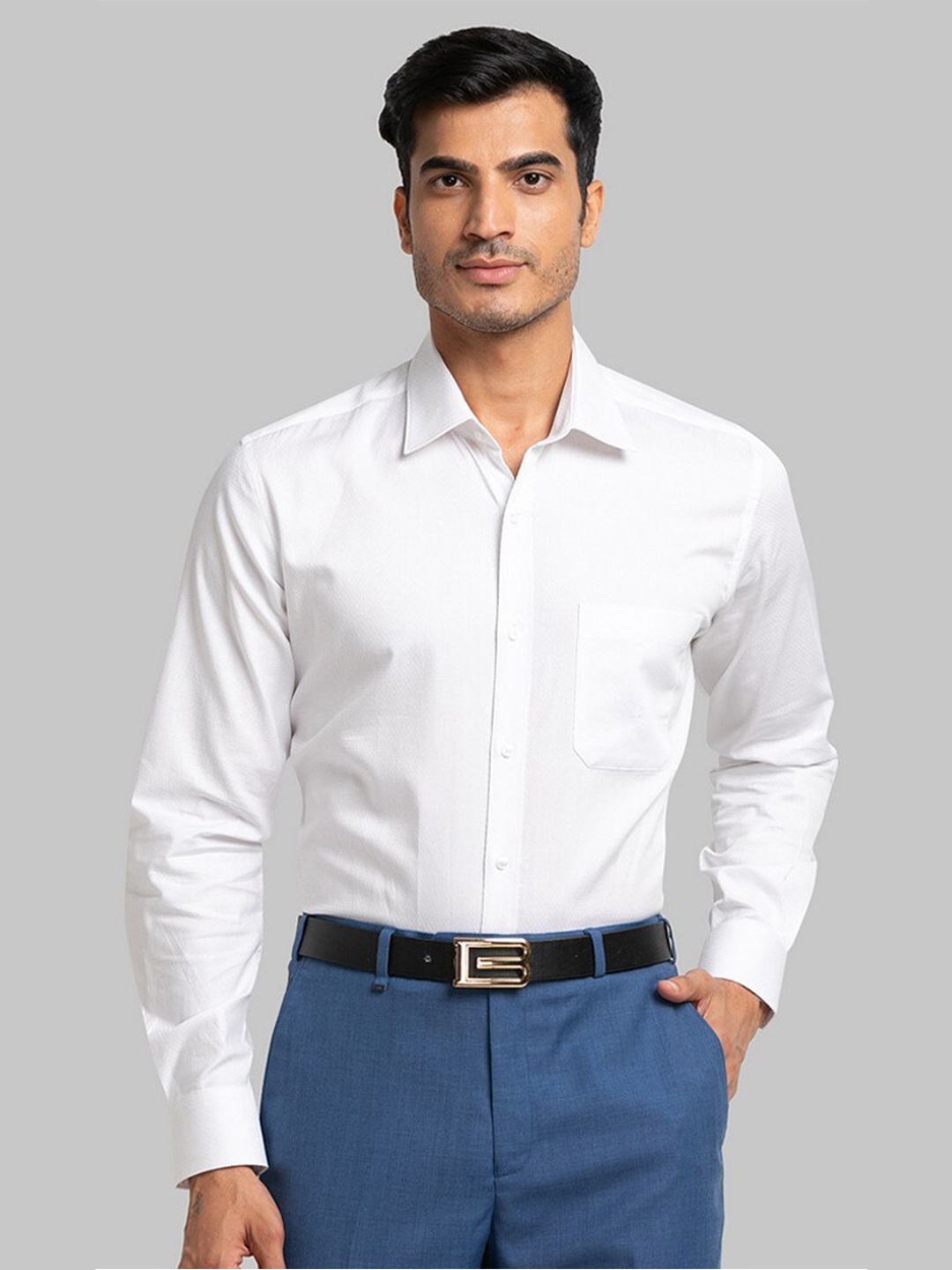 

Raymond Men White Solid Cotton Formal Shirt