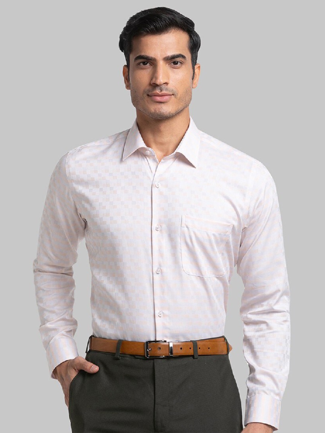 

Raymond Men Peach-Coloured Formal Shirt