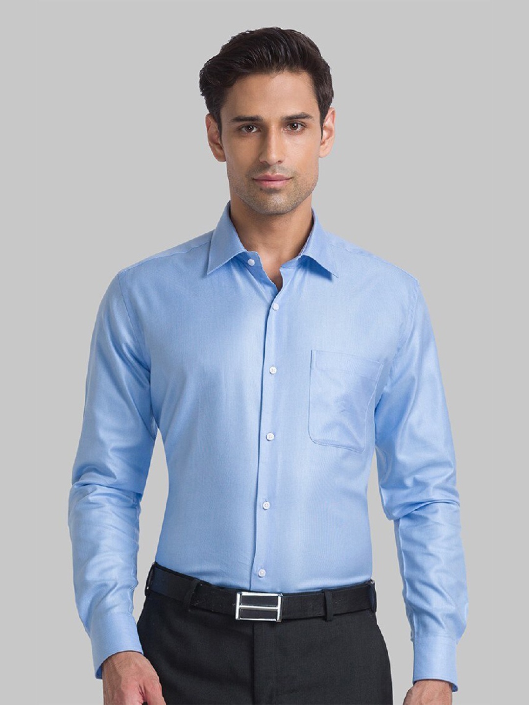 

Raymond Blue Structure Contemporary Fit Formal Shirts For Men