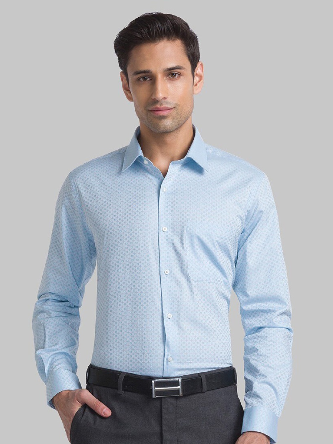 

Raymond Men Blue Printed Pure Cotton Casual Shirts