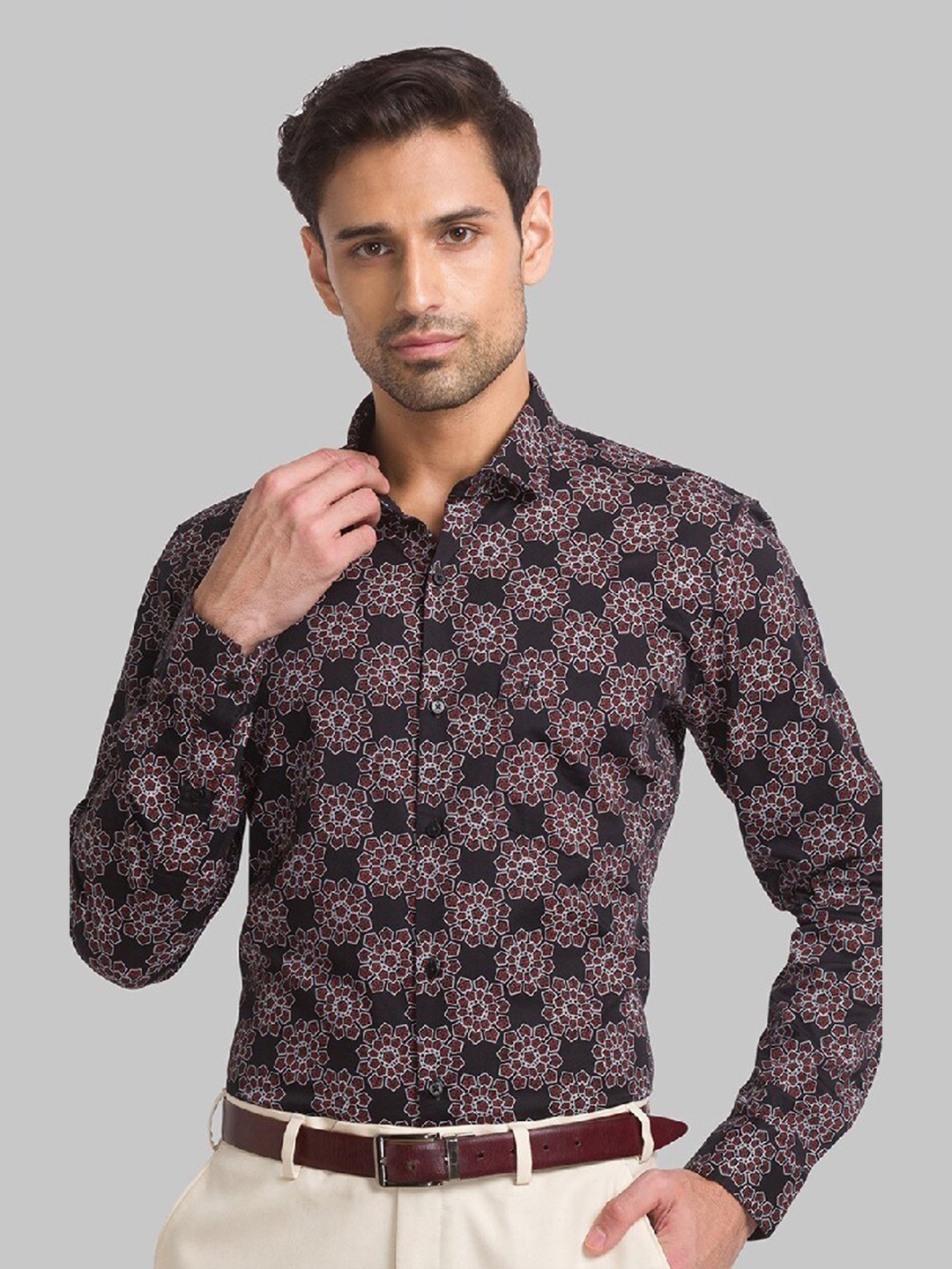 

Raymond Men Printed Casual Shirt, Maroon