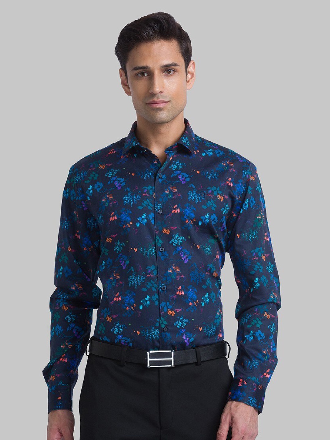 

Raymond Men Blue Slim Fit Floral Printed Pure Cotton Formal Shirt