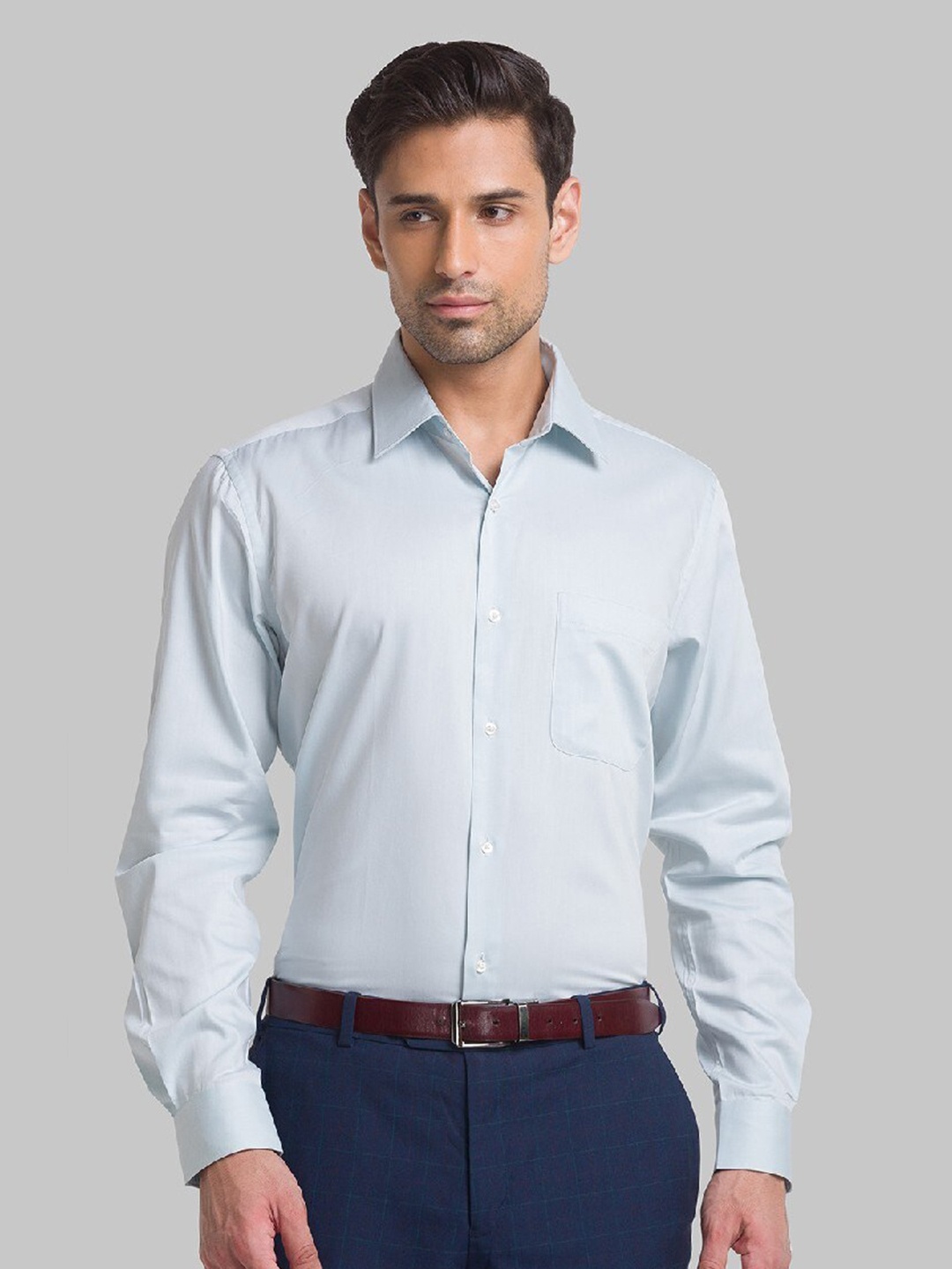 

Raymond Men Green Casual Regular Fit Shirt