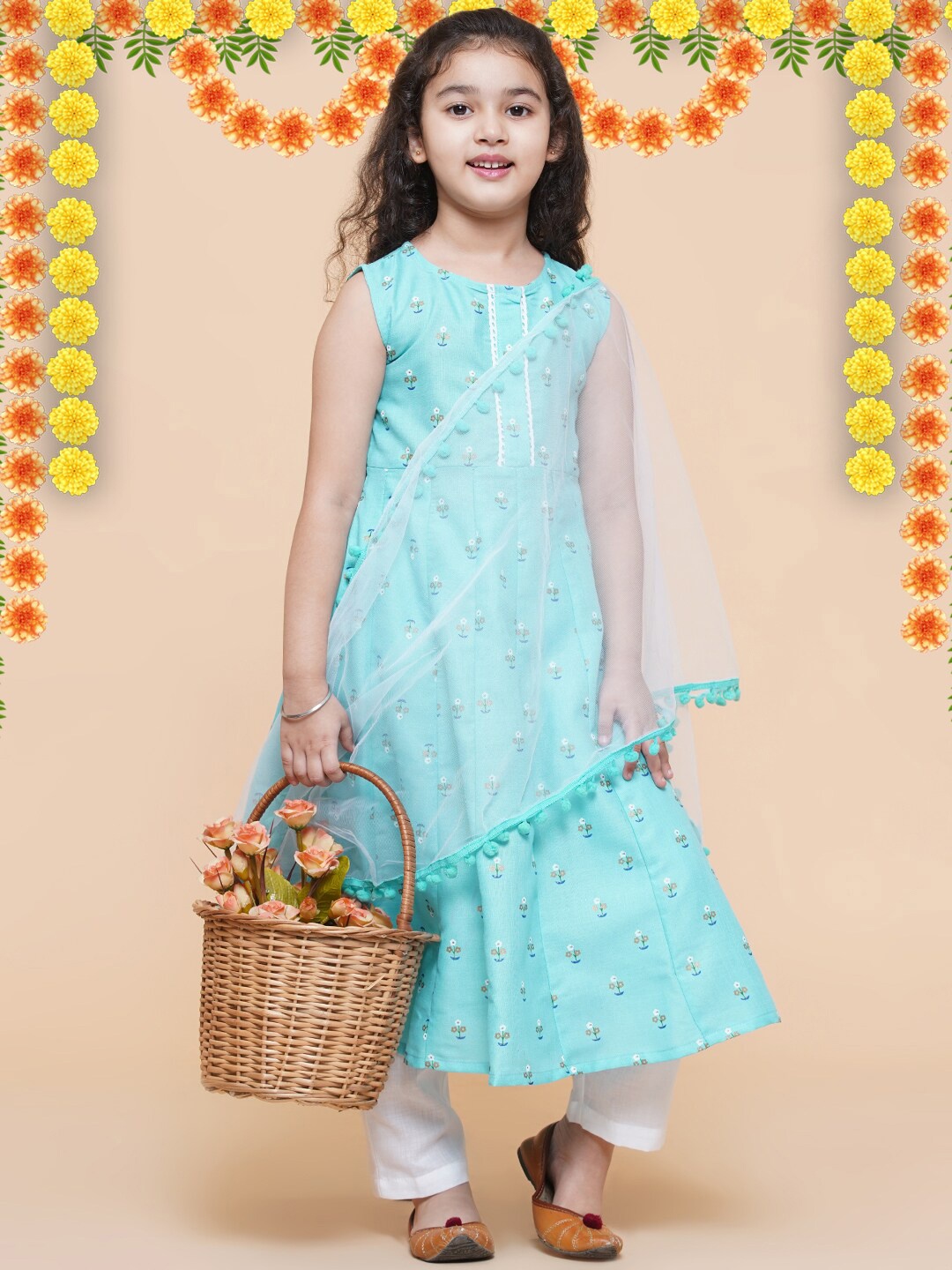 

Bitiya by Bhama Girls Blue Floral Printed Empire Kurta with Trousers & With Dupatta