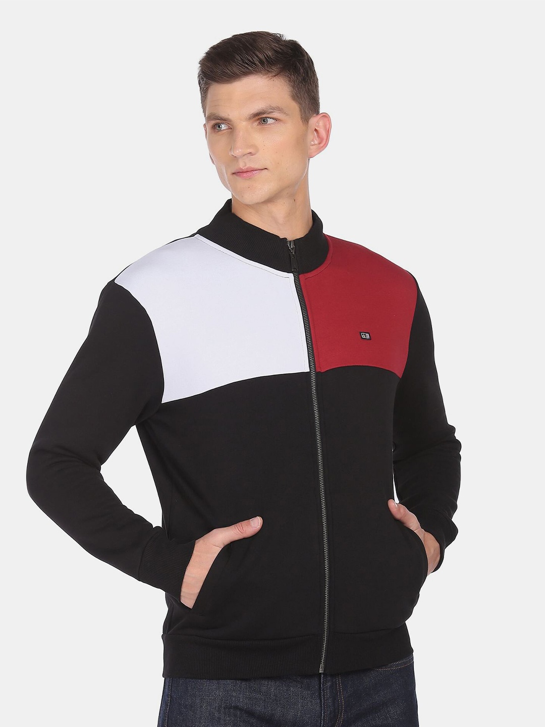 

Arrow Sport Men Black Colourblocked Sweatshirt