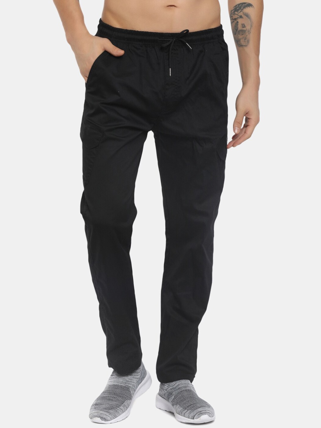 

V-Mart Men Black Solid Cotton Track Pant