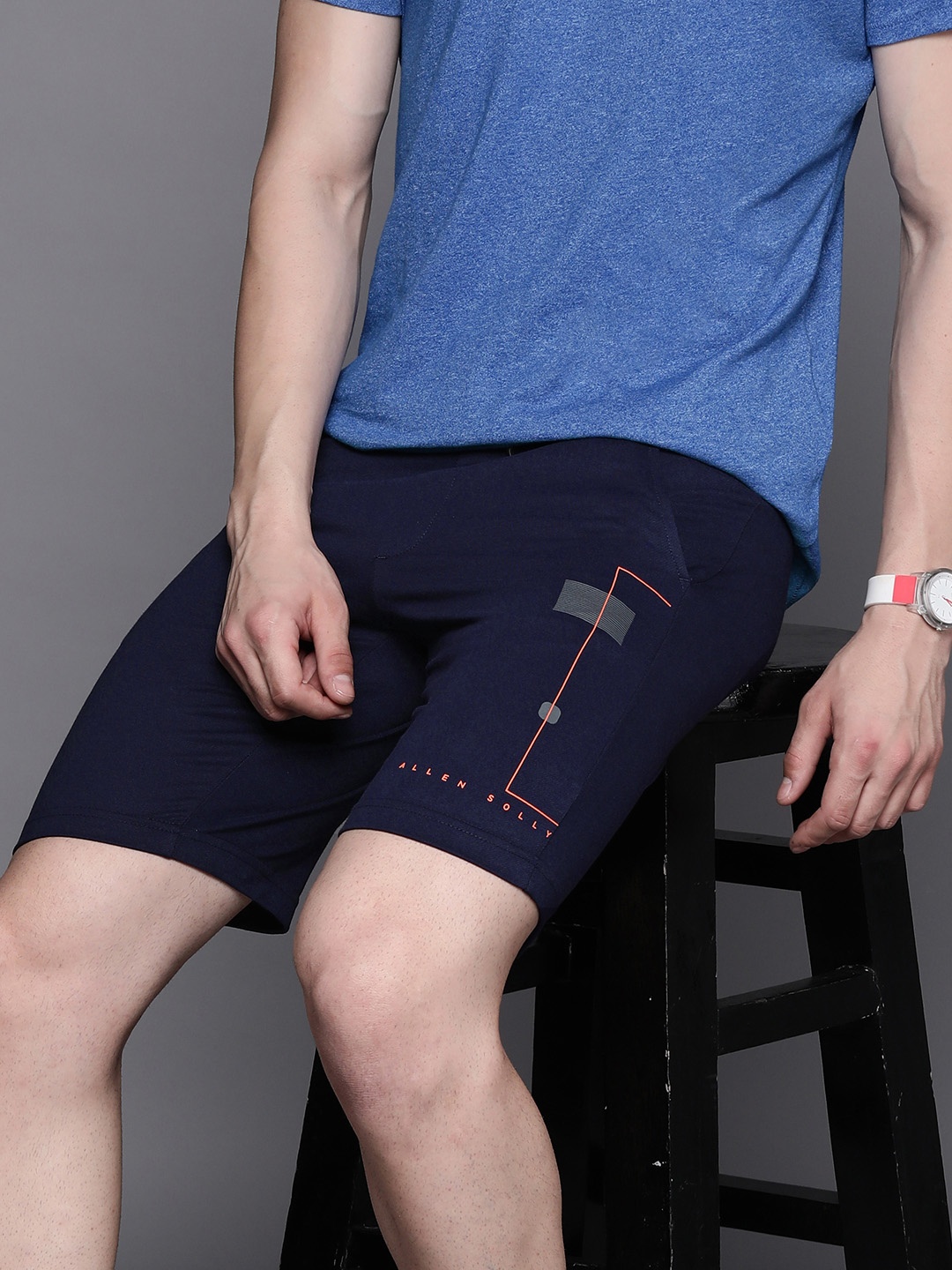 

Allen Solly Tribe Men Solid Shorts, Navy blue