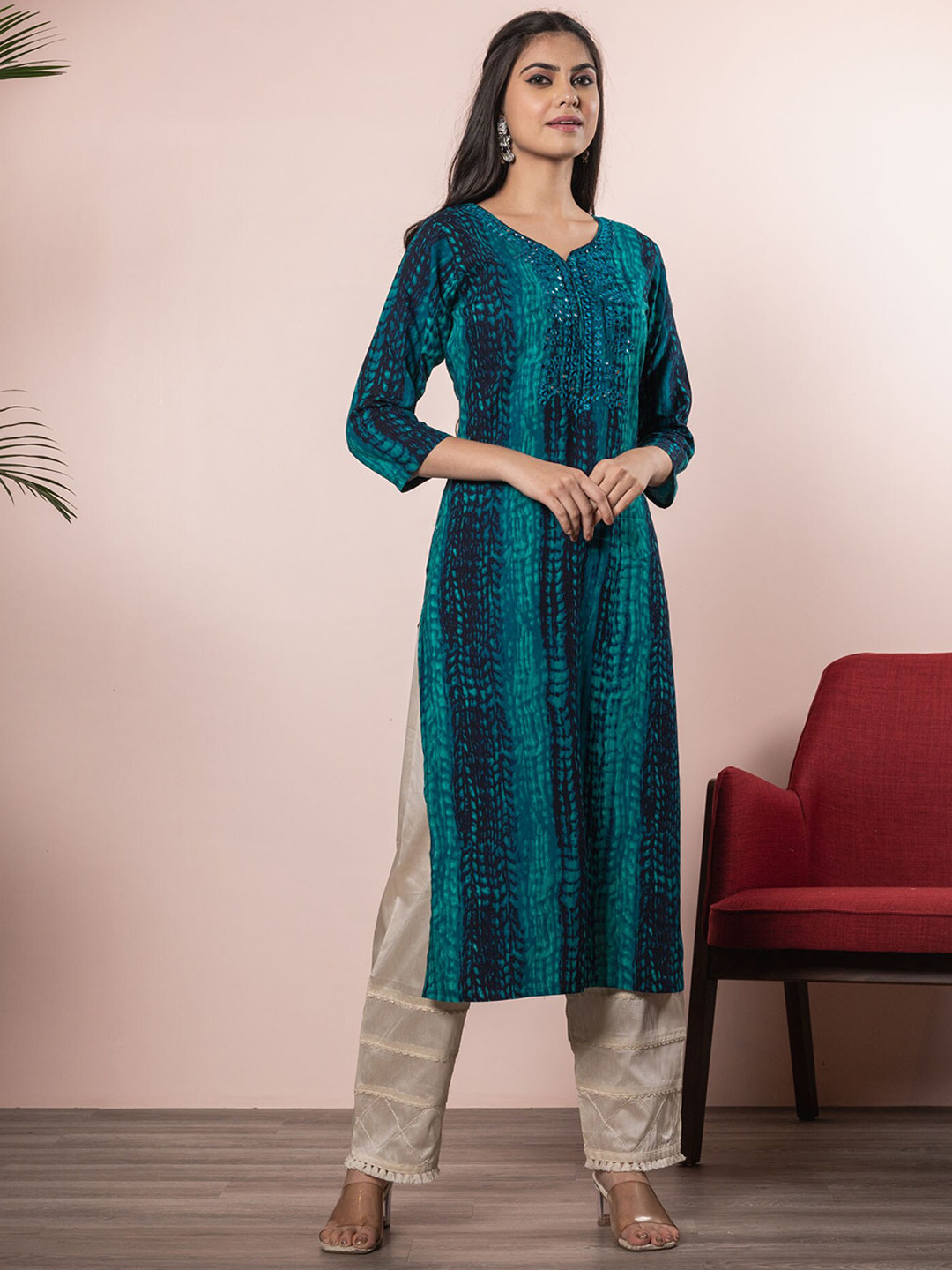 

BEATITUDE Women Blue & Green Paisley Yoke Design Mirror Work Kurta