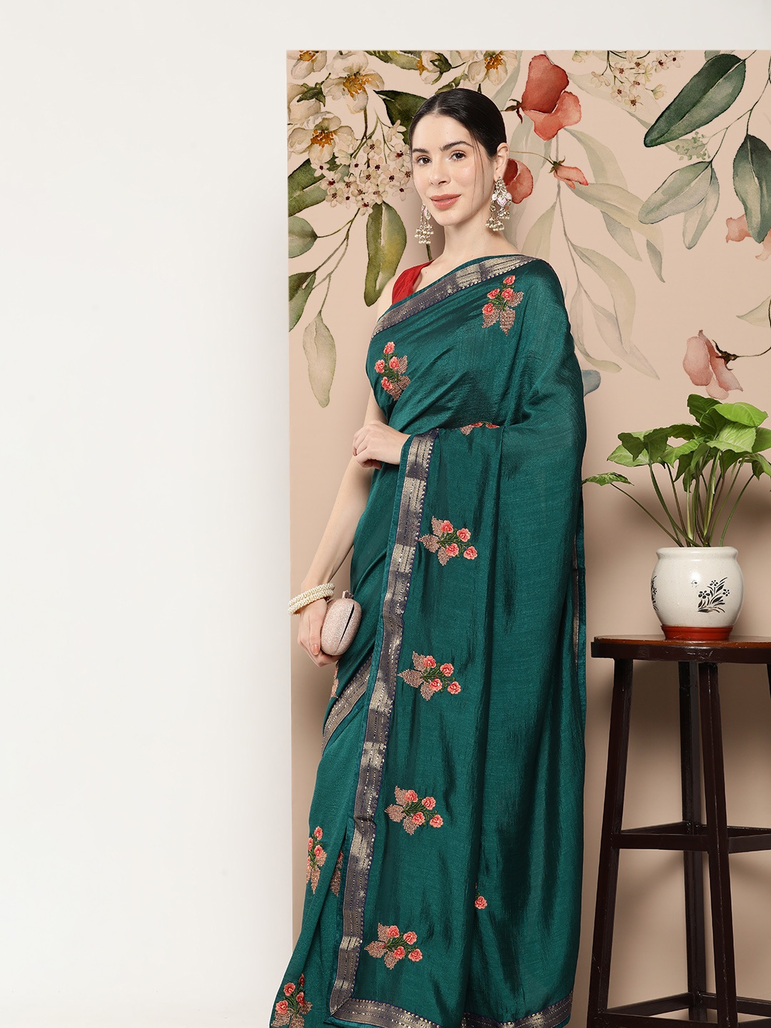 

SAARYA Green Floral Embroidered Poly Georgette Saree
