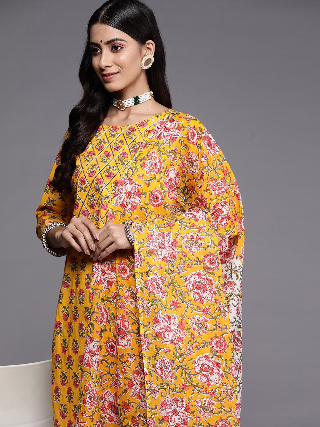 

Indo Era Women Yellow Floral Printed Gotta Patti Kurta with Palazzos & With Dupatta