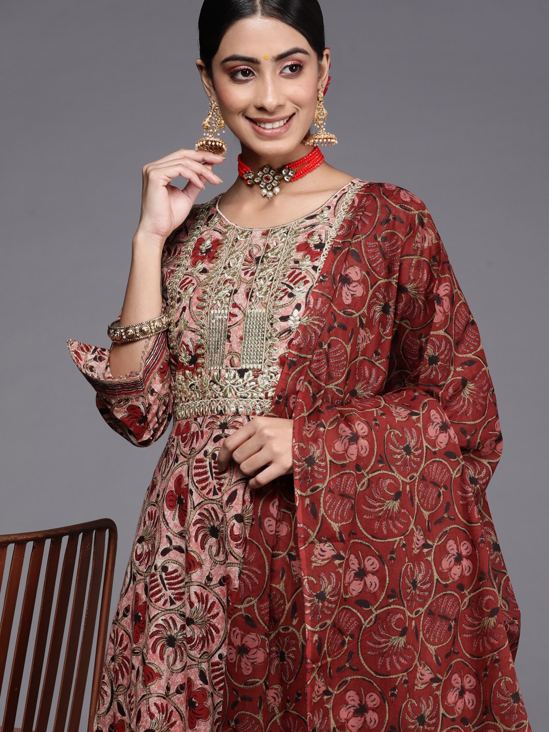 

Indo Era Women Pink Floral Printed Gotta Patti Kurta with Trousers & With Dupatta