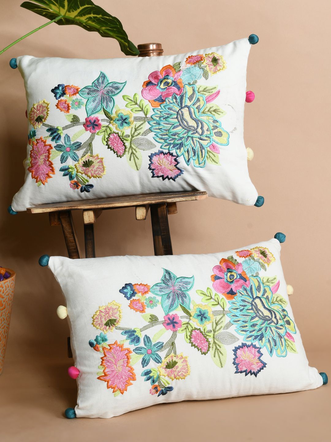 

SHADES of LIFE Cream-Coloured & Pink Set of 2 Embroidered Rectangle Cushion Covers