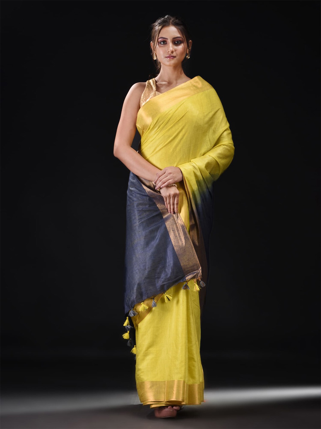 

BEATITUDE Yellow & Gold-Toned Zari Saree