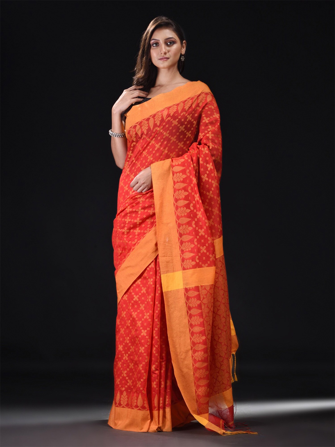 

BEATITUDE Red & Orange Ethnic Motifs Pure Cotton Saree