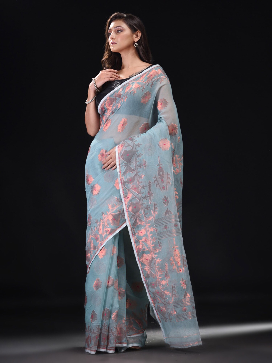 

BEATITUDE Blue & Red Woven Design Zari Silk Cotton Saree