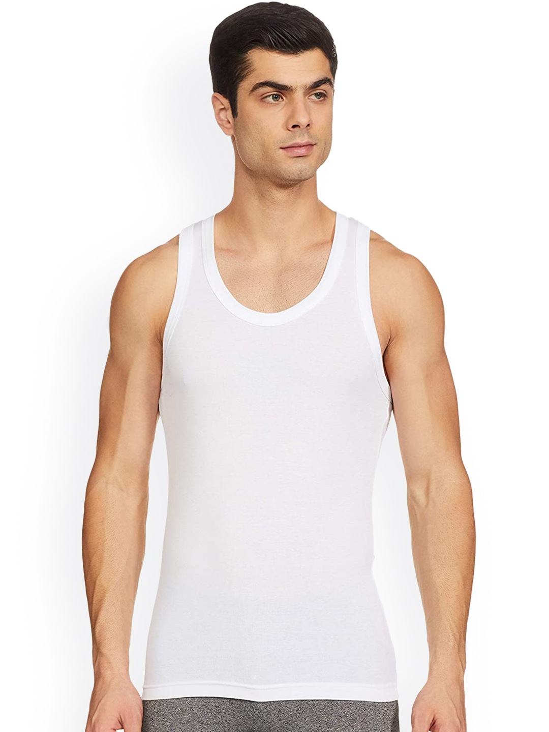 

Macroman M-Series Men White Solid Cotton Snug Fit Basic Vest