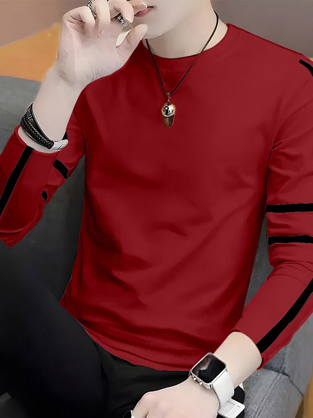 

AUSK Men Maroon & Black Striped High Neck T-shirt