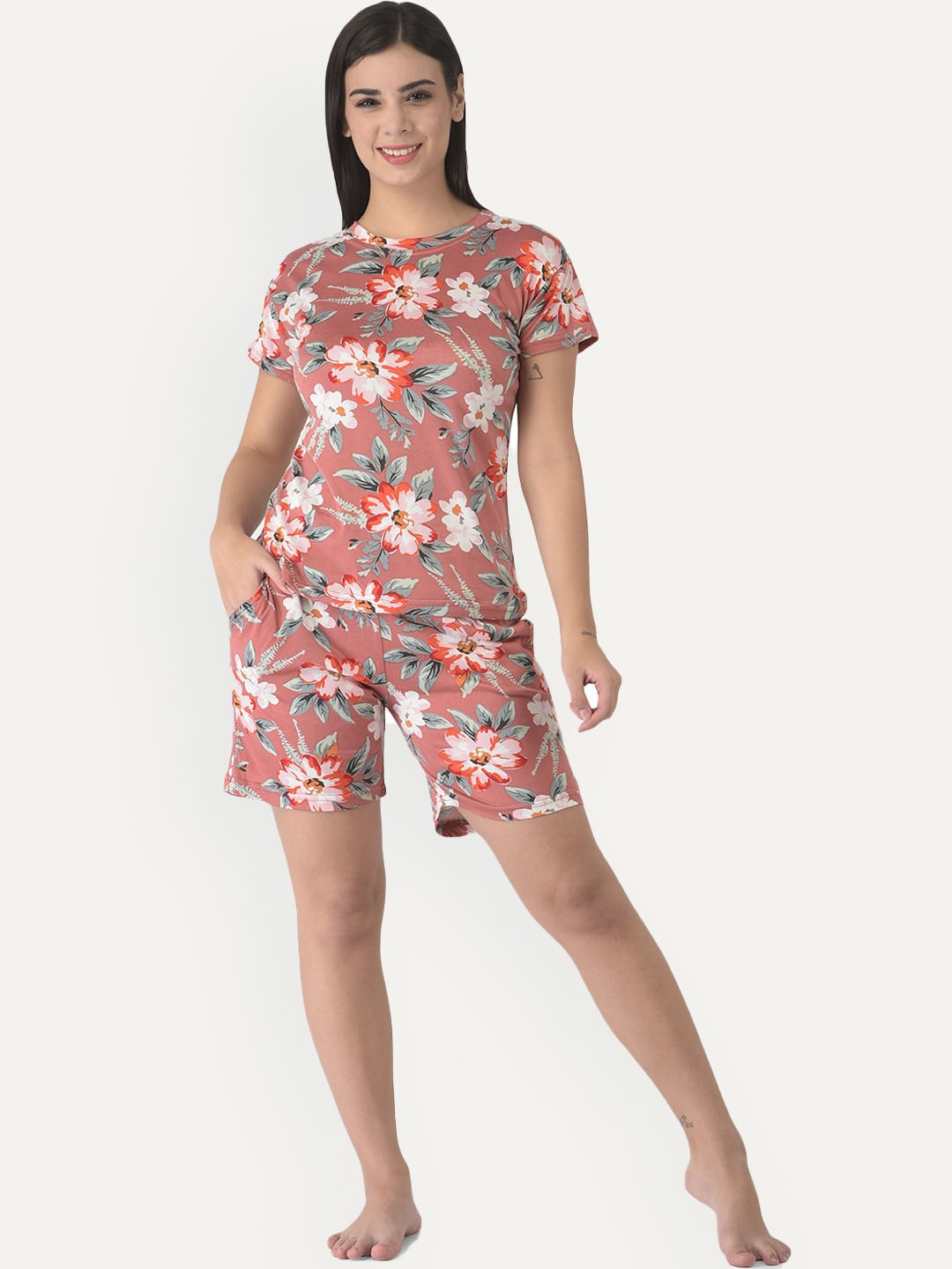 

Elendra jeans Girls Pink & Green Printed Night suit
