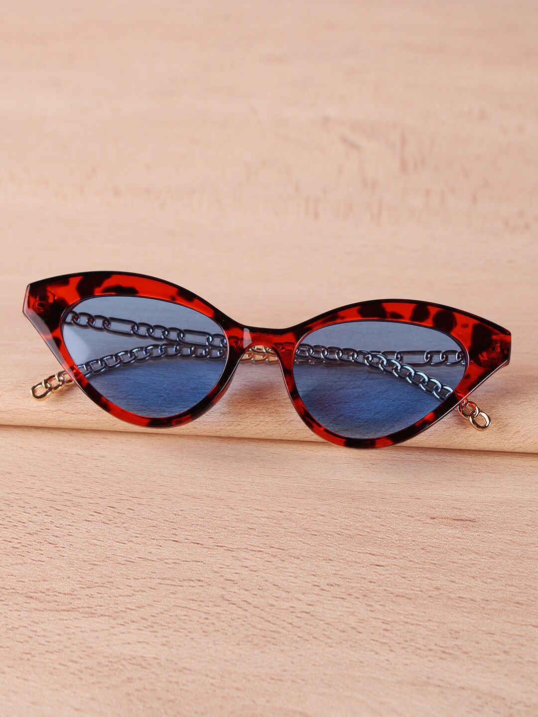 

QUIRKY Women Blue Lens & Red Cateye Sunglasses with UV Protected Lens