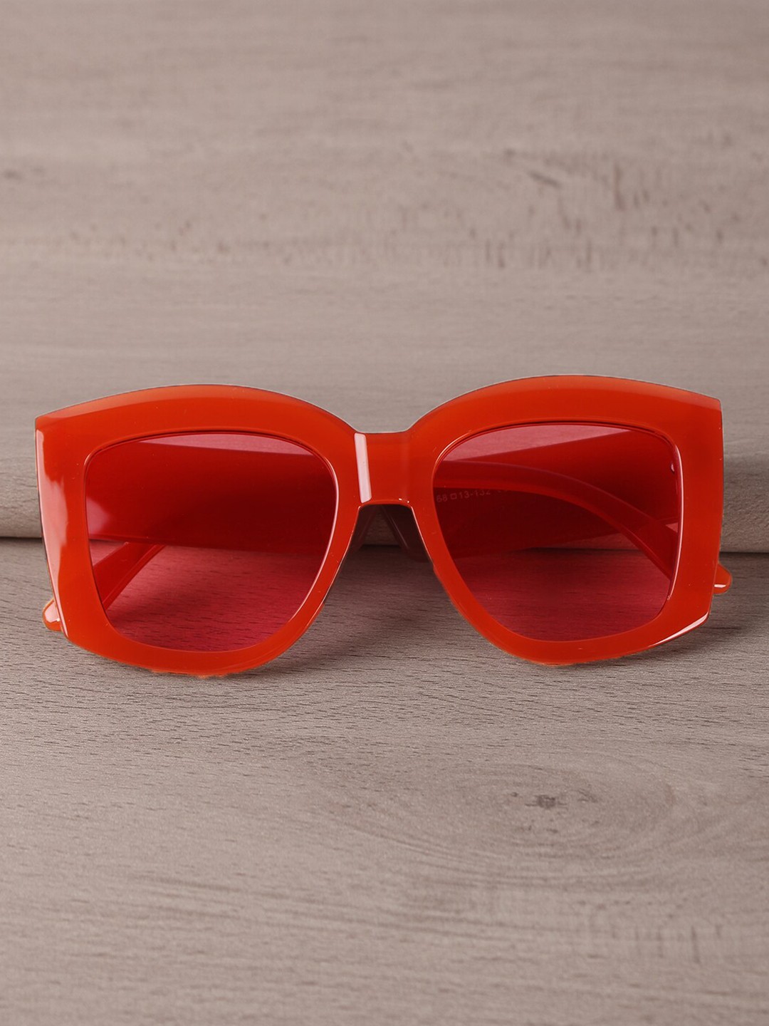

QUIRKY Unisex Pink Lens & Pink Oversized Sunglasses with UV Protected Lens