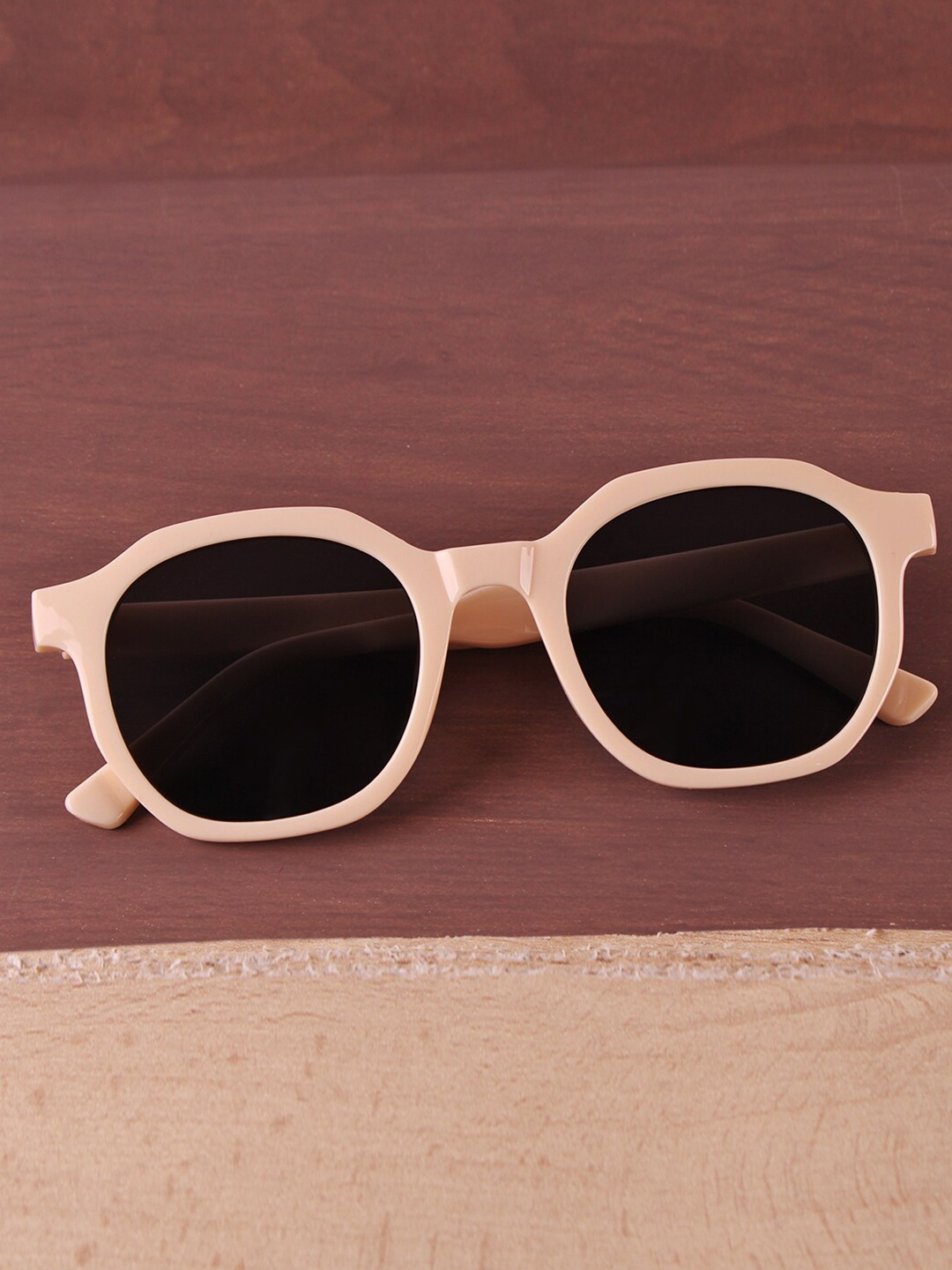 

QUIRKY Unisex Black Lens & Pink Round Sunglasses with UV Protected Lens