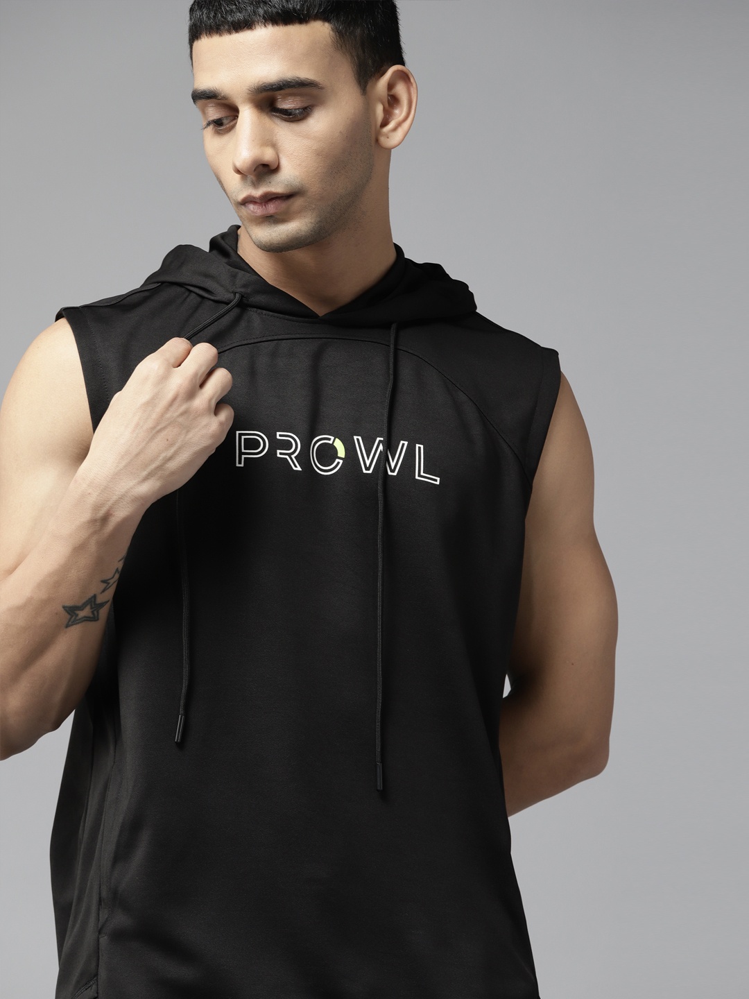 

PROWL by Tiger Shroff Men Black Brand Logo Printed Training Sweatshirt