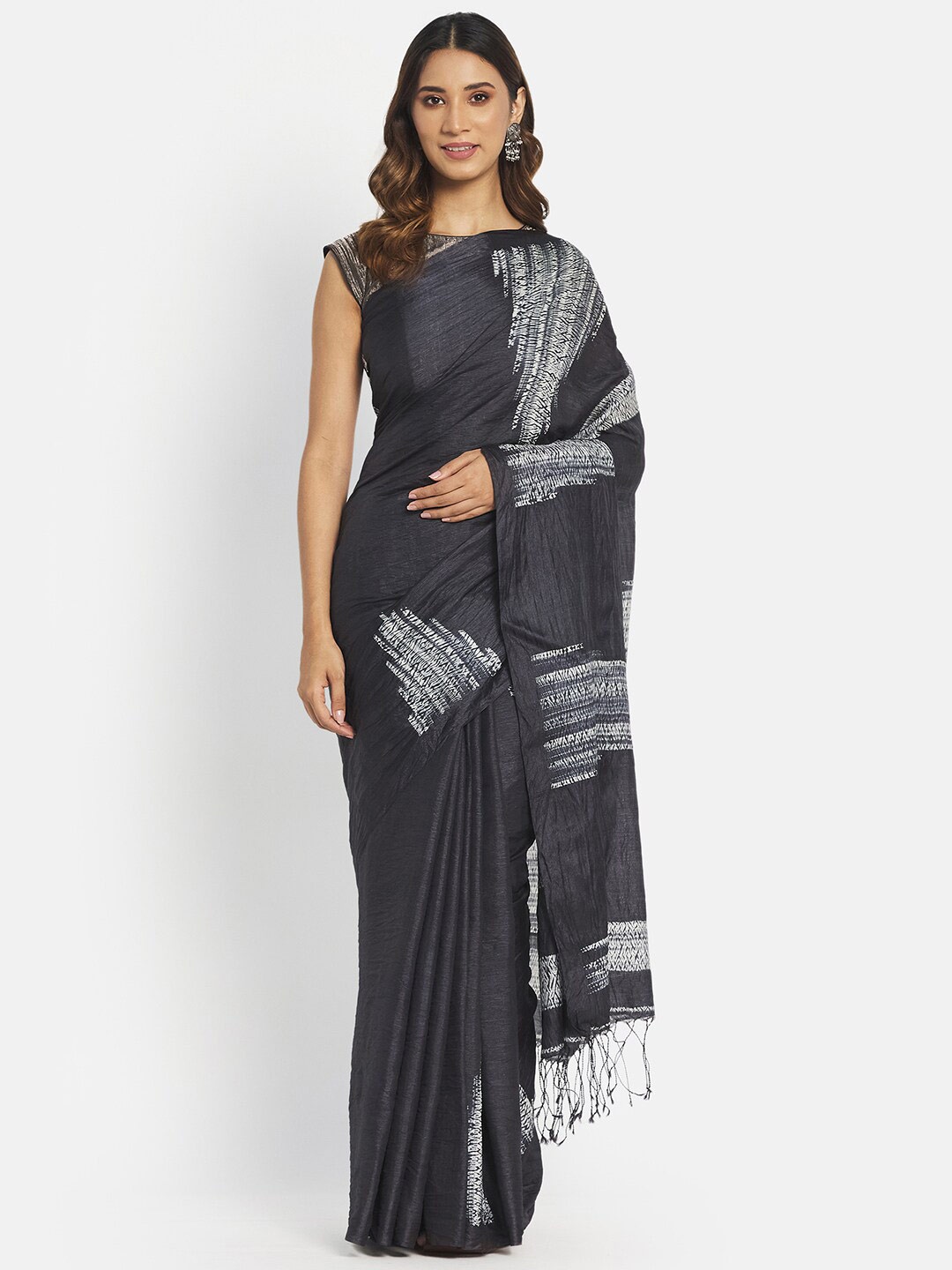 

Fabindia Black & White Ethnic Motifs Pure Silk Saree