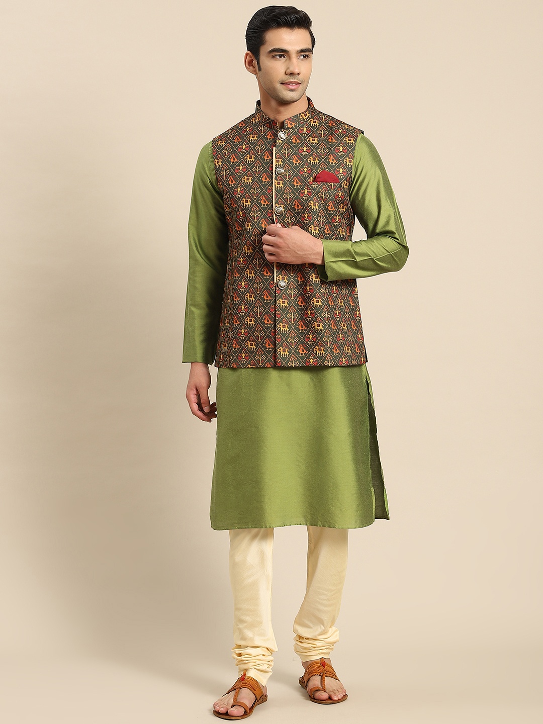 

KISAH Men Green Kurta with Churidar & Nehru Jacket