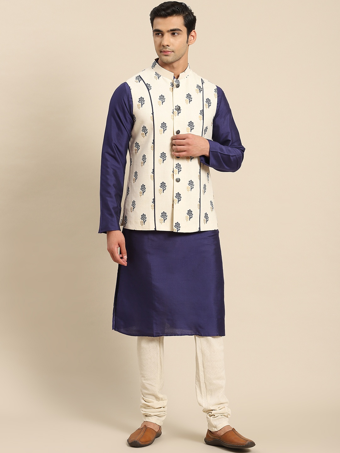 

KISAH Men Navy Blue Kurta with Churidar & Nehru Jacket