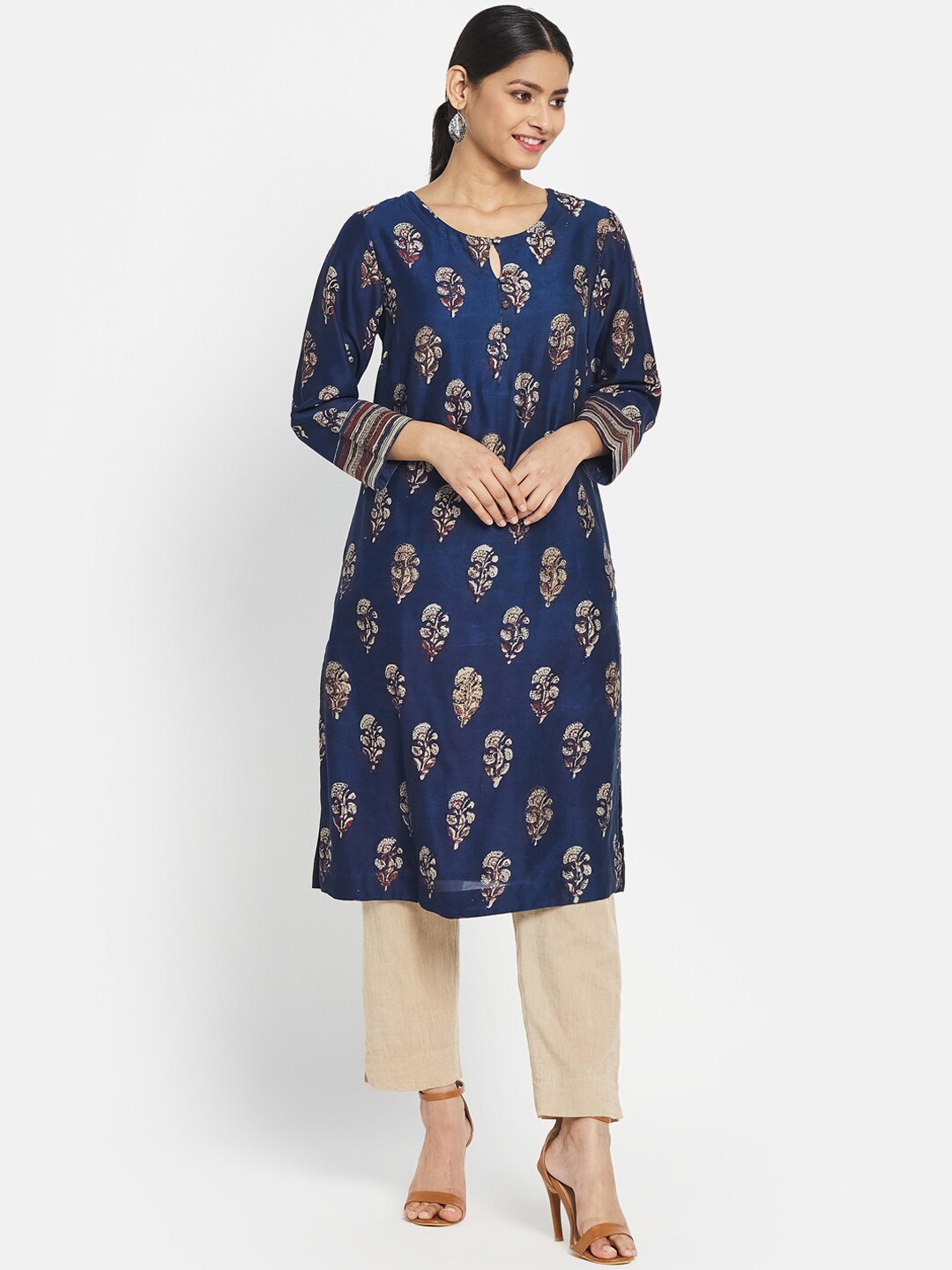 

Fabindia Women Blue Floral Printed Kurta