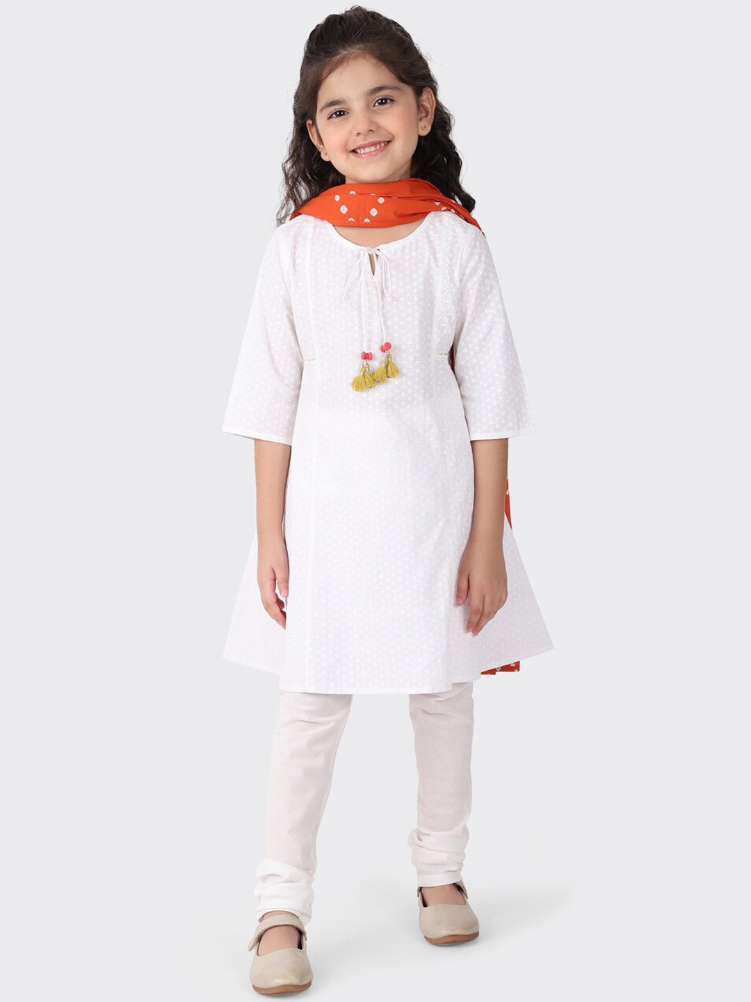 

Fabindia Girls White Printed Pure Cotton Kurta with Churidar & With Dupatta