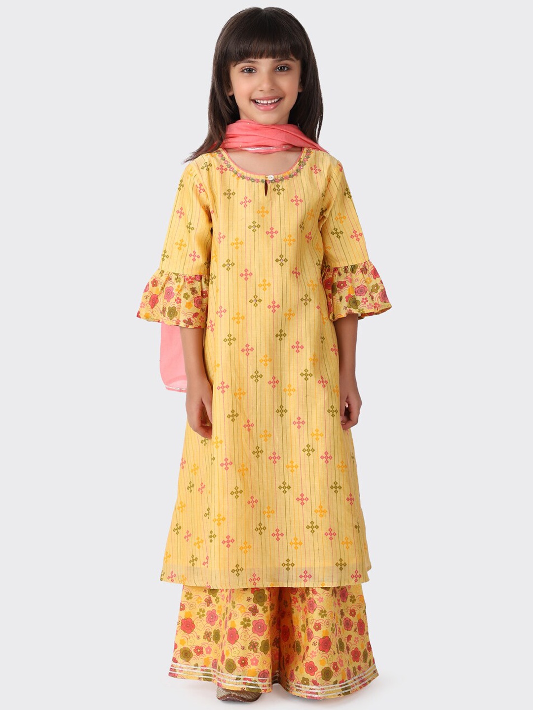

Fabindia Girls Yellow Floral Printed Kurta Set