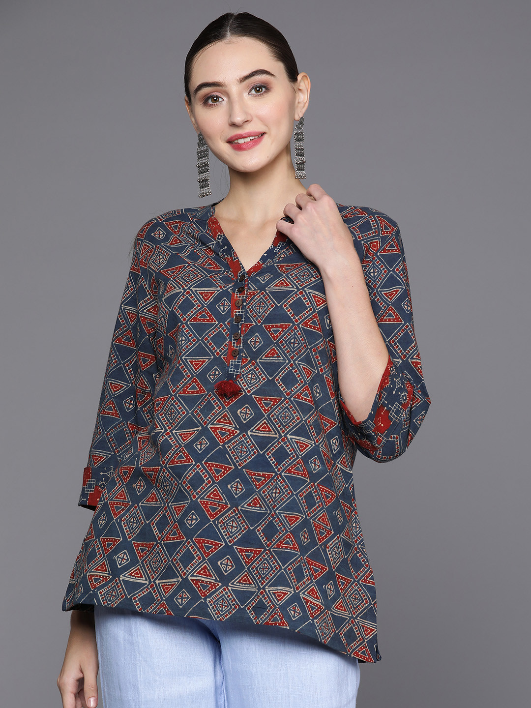 

Fabindia Geometric Ajrakh Printed Pure Cotton Kurti, Blue