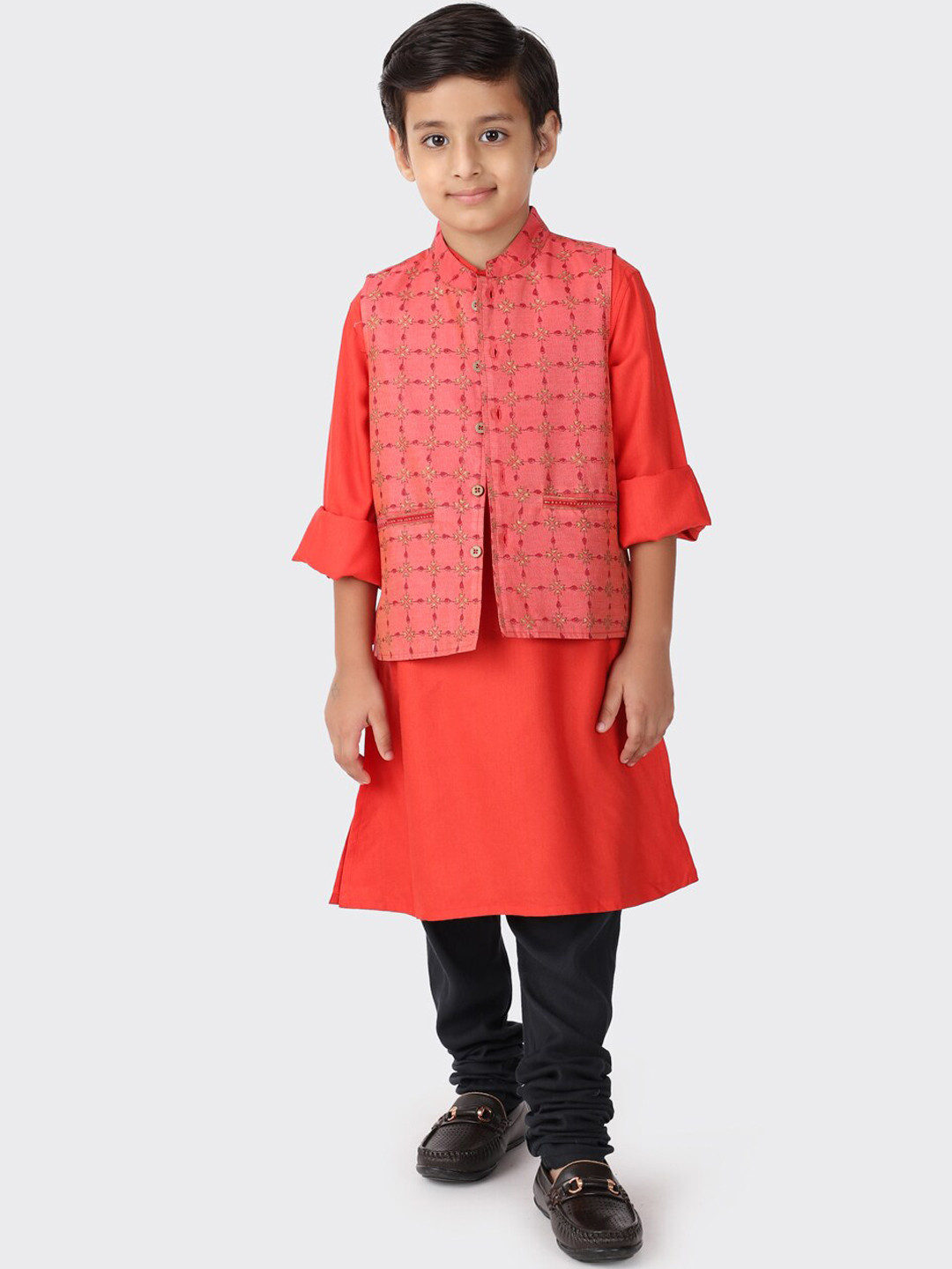

Fabindia Boys Red Solid Kurta with Churidar & Jacket
